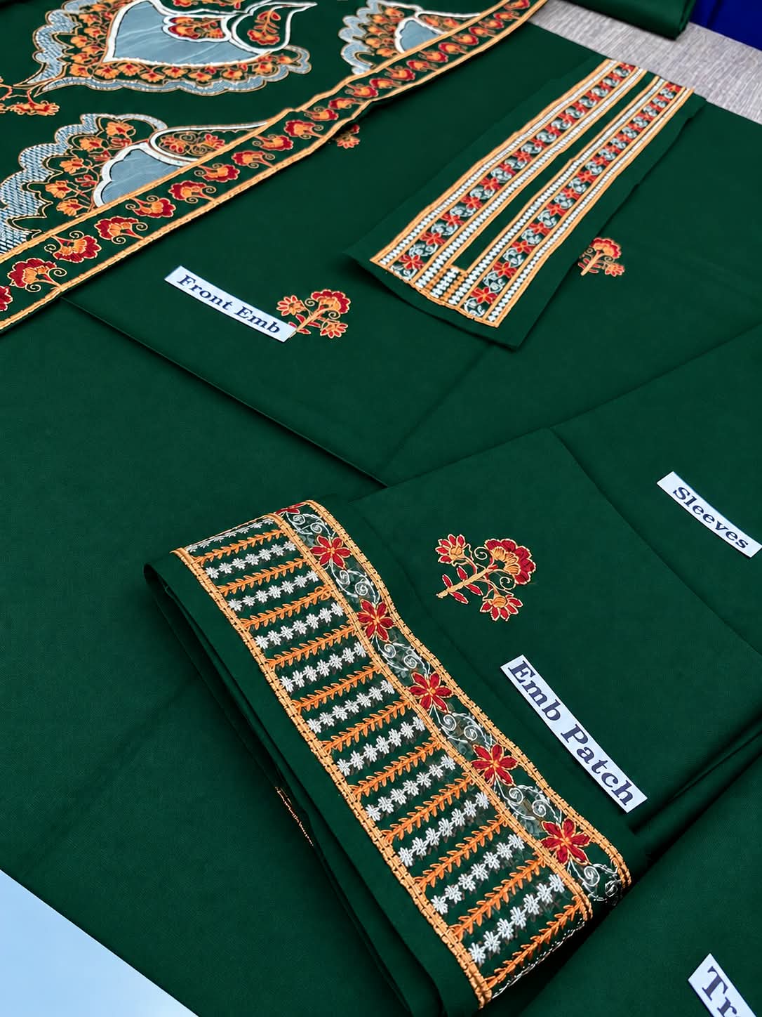 Bottle Green Dhanak Marina Embroidered 3Pc Suit with Palachi Shawl | BT-0033