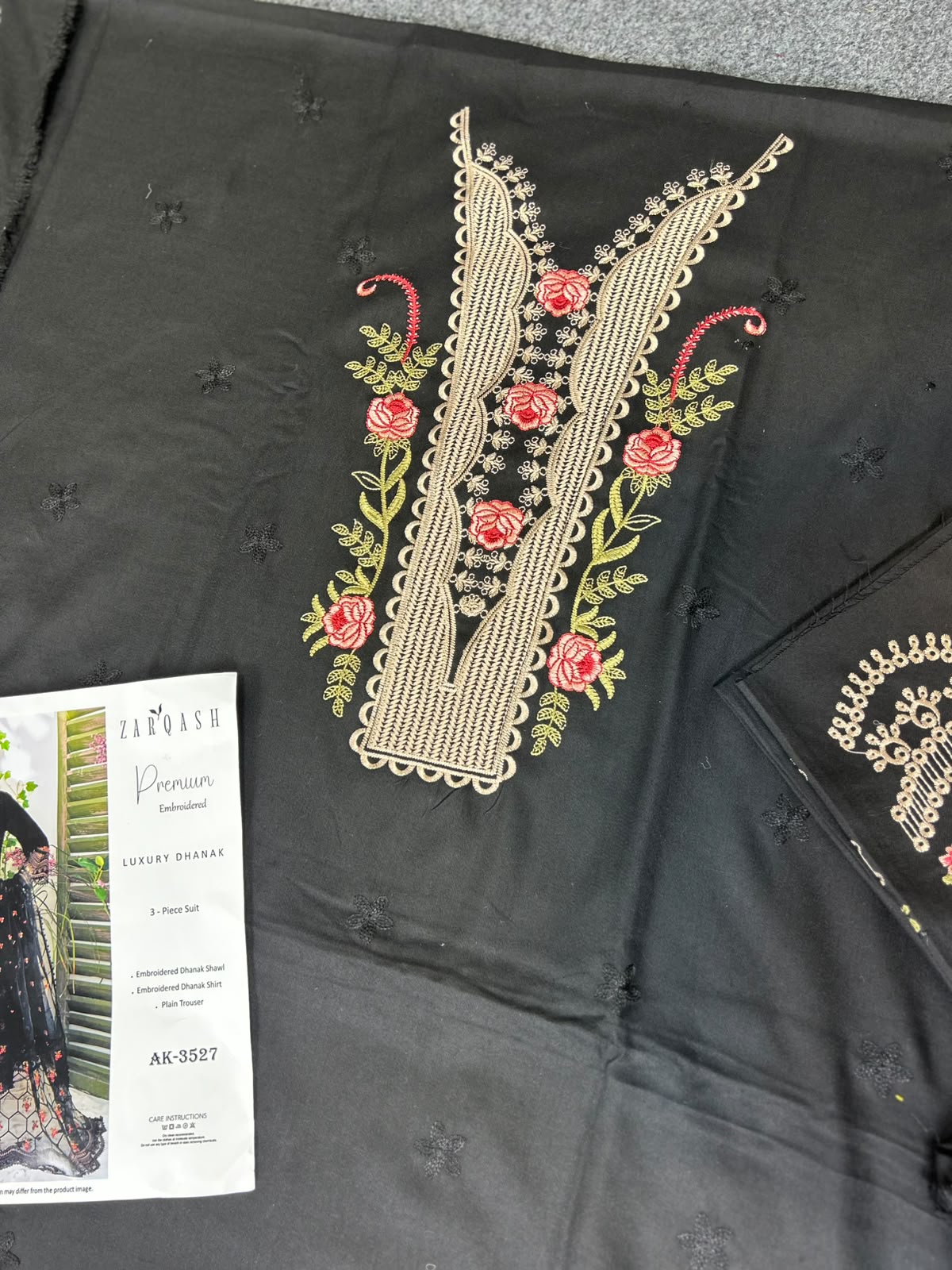 ZAR'QASH Luxury Embroidered Dhanak 3-Piece Suit with Embroidered Shawl | BT-006